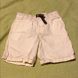 Kakia Shorts